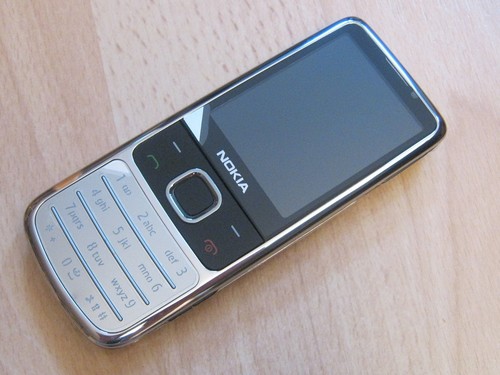 Nokia 6700 classic - , senza
